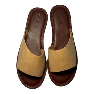 CUSHIONAIRE Carly Vegan Suede Slide Sandal 9 NWT